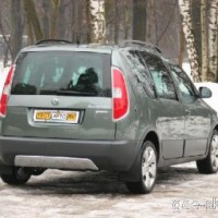 : Skoda Roomster Scout  фото