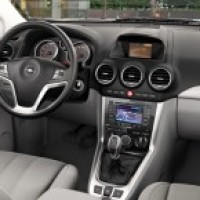 : Opel Antara передняя панель