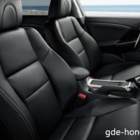 : Хонда Сивик 5Д передние сиденья
