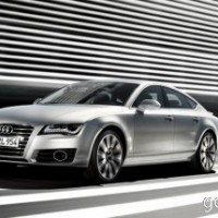 : Audi A7 спереди-сбоку