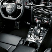 : Audi RS 4 Avant руль, приборная панель
