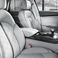 Audi S8 передние сидения: 