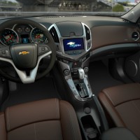 Chevrolet Cruze универсал: салон спереди