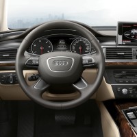 Audi А6: место водителя