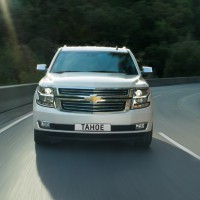 Chevrolet Tahoe: спереди