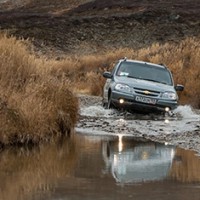 Chevrolet Niva: по воде